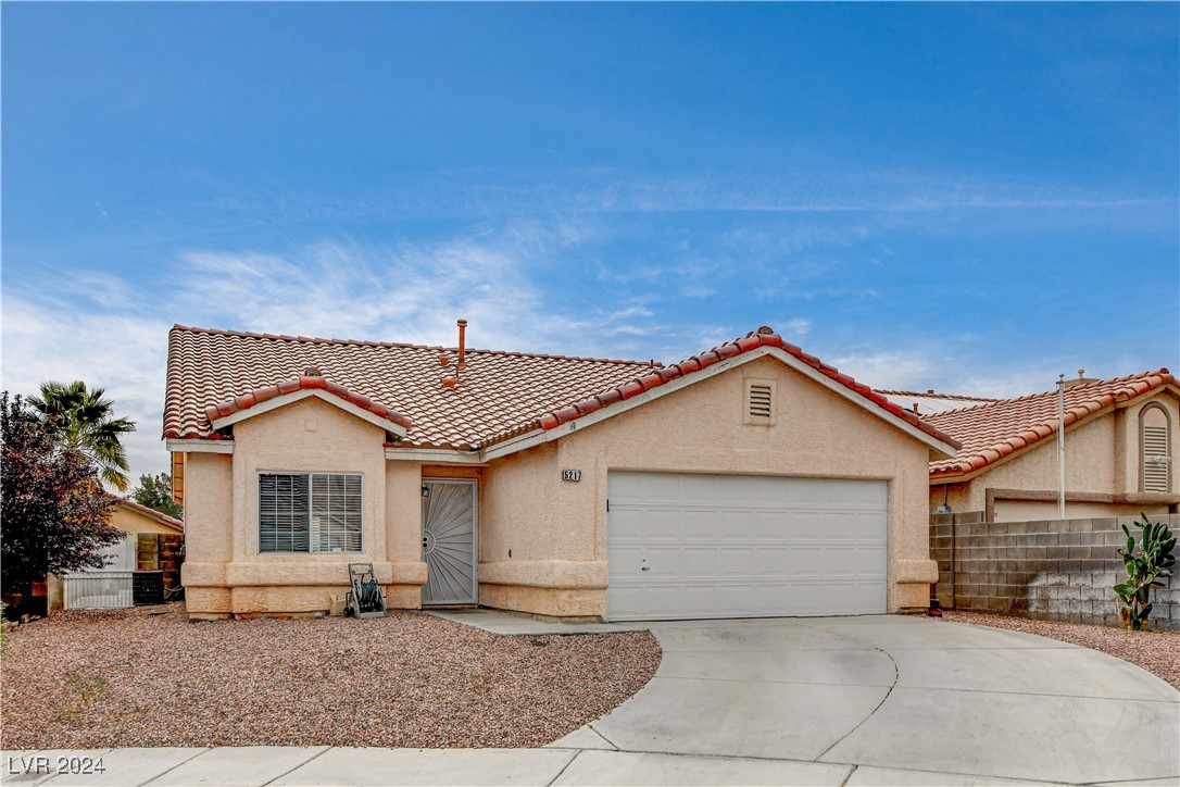 5217 Yellow Dawn Court Property Photo 2