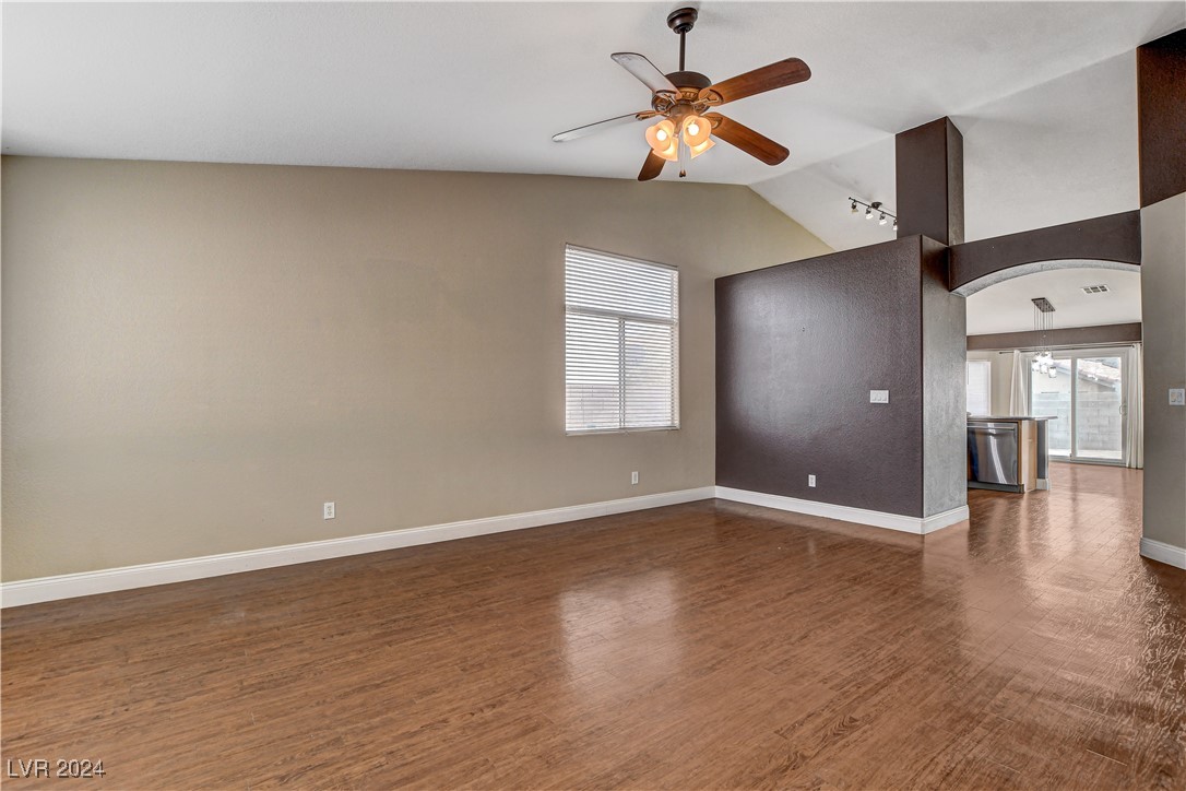 5217 Yellow Dawn Court Property Photo 3