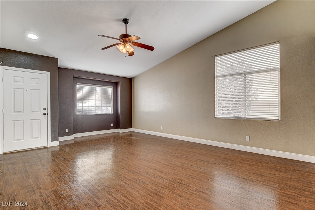 5217 Yellow Dawn Court Property Photo 6