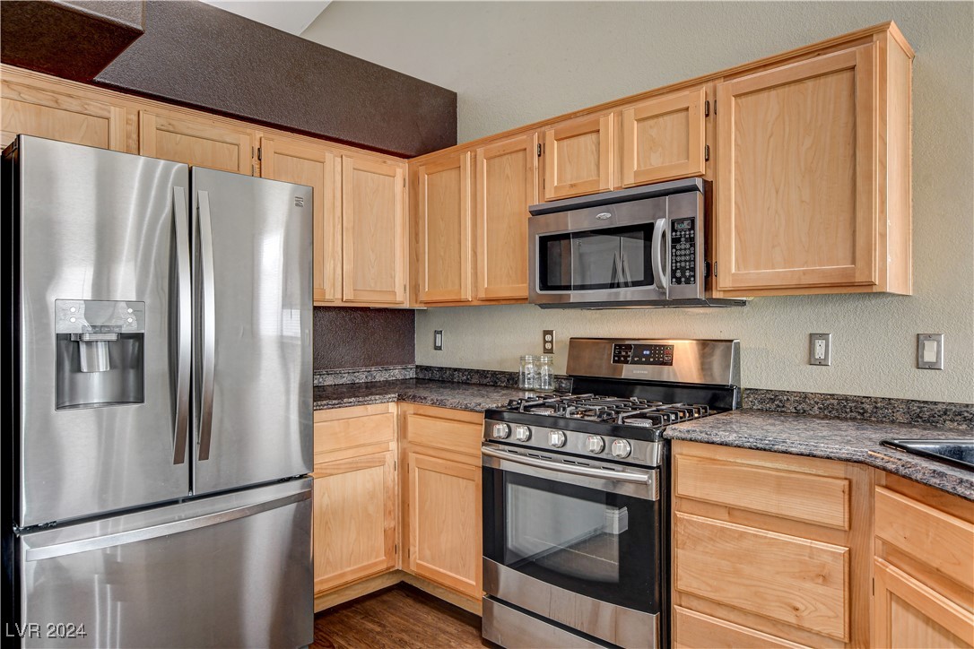 5217 Yellow Dawn Court Property Photo 16