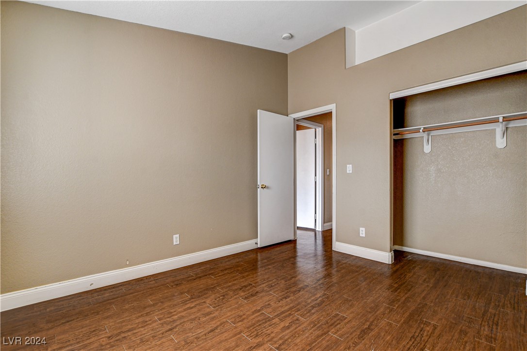 5217 Yellow Dawn Court Property Photo 28