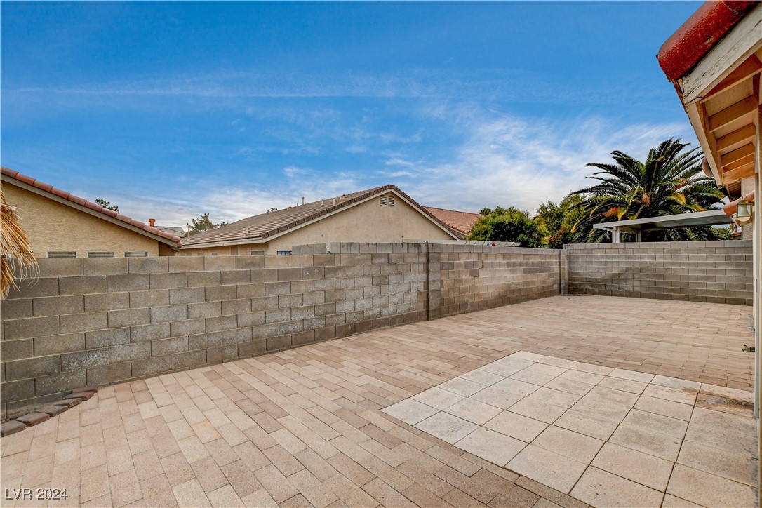 5217 Yellow Dawn Court Property Photo 34