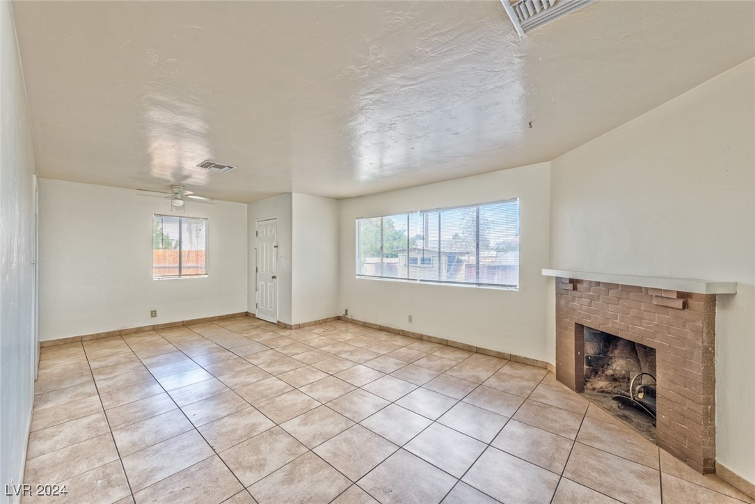 1313 Pauline Way Property Photo 2
