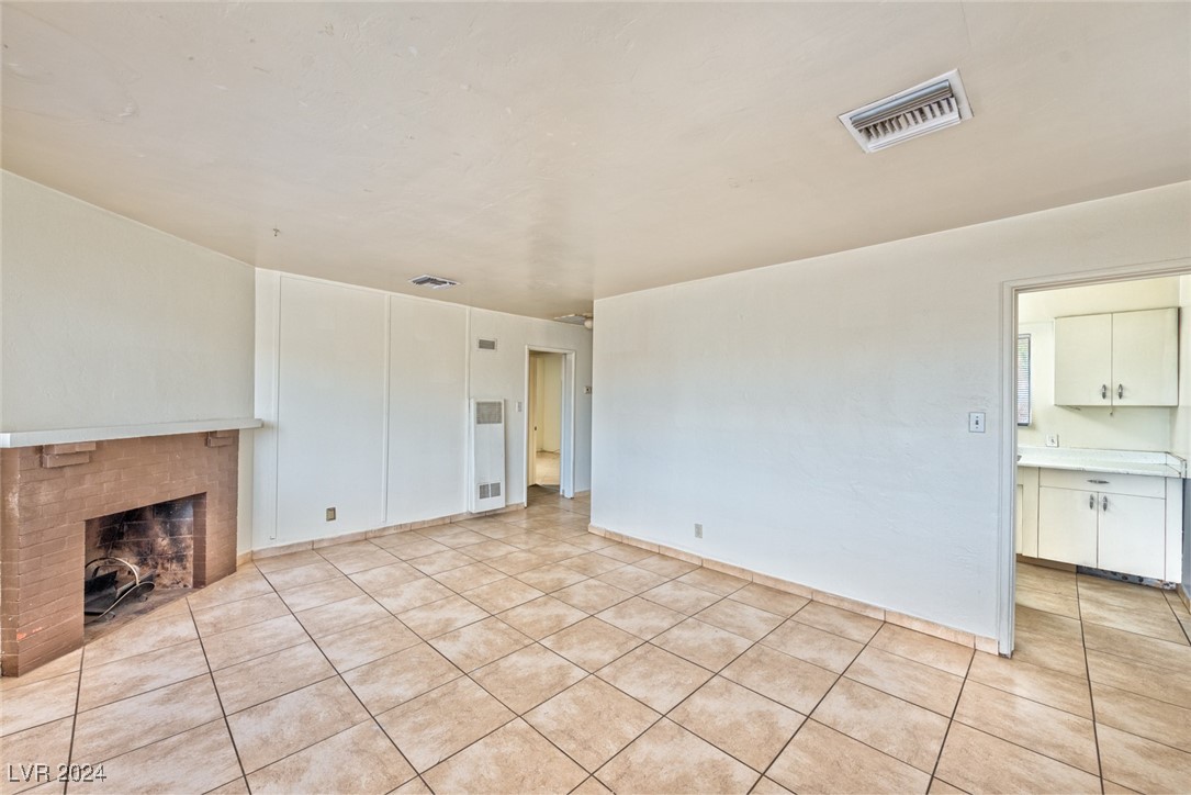 1313 Pauline Way Property Photo 3