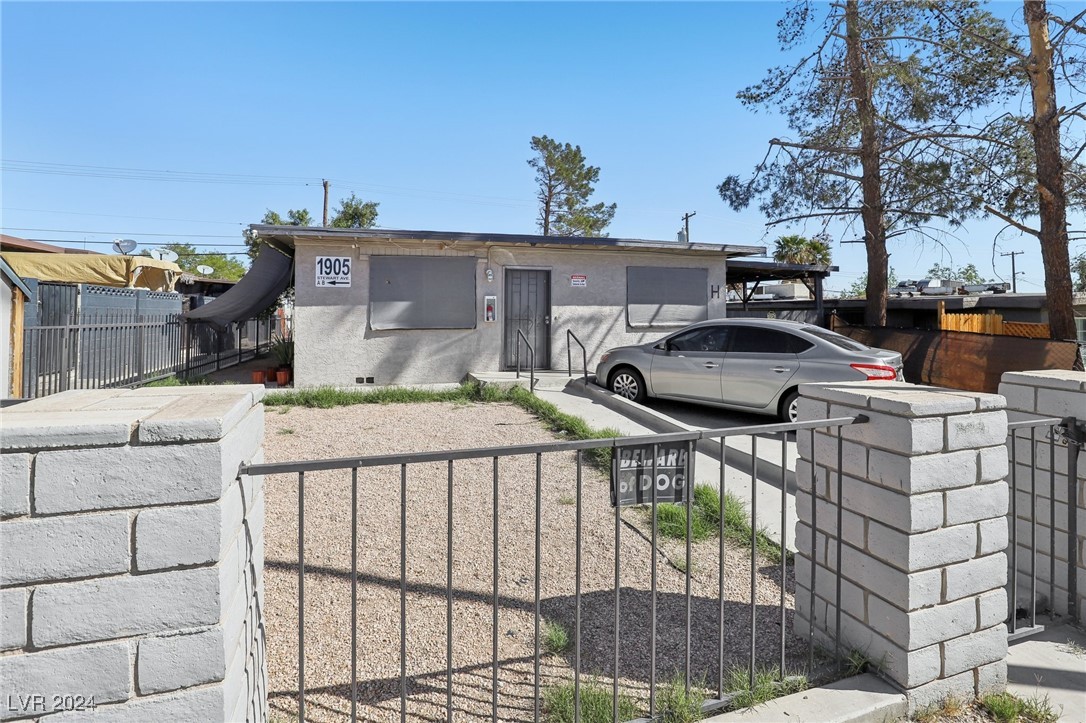 1905 Stewart Avenue Property Photo 2
