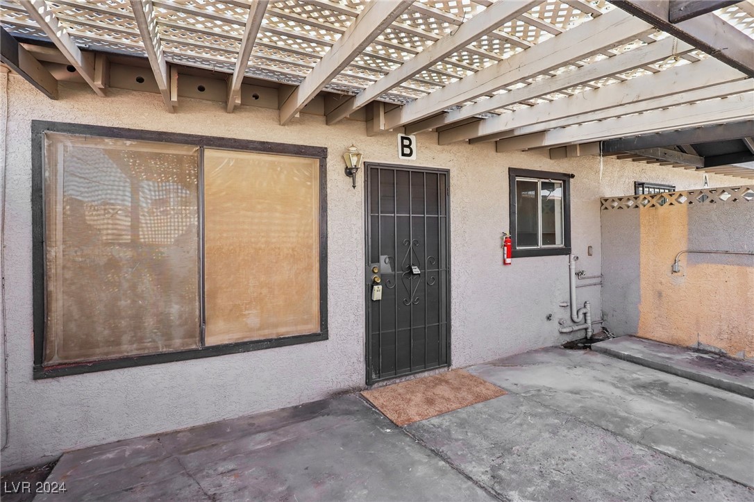 1905 Stewart Avenue Property Photo 5