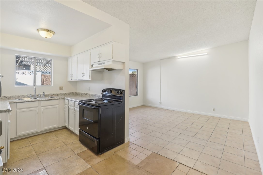 1905 Stewart Avenue Property Photo 12