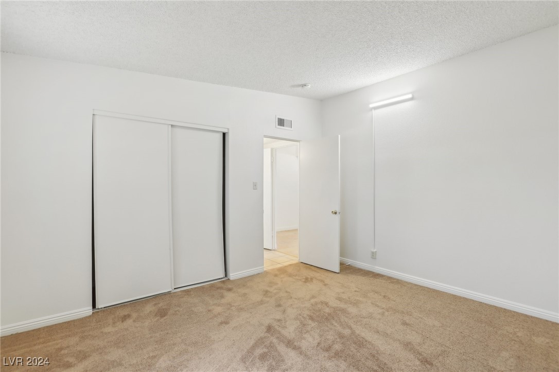 1905 Stewart Avenue Property Photo 17