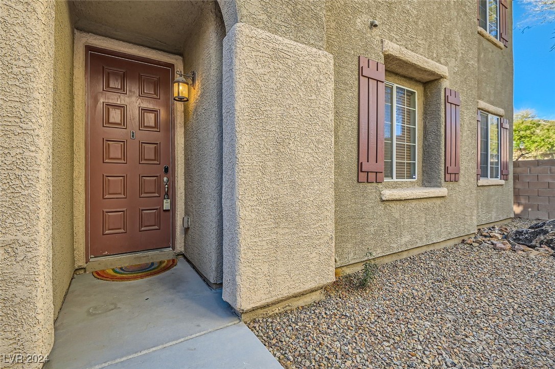 9790 Overlook Ridge Avenue Property Photo 5