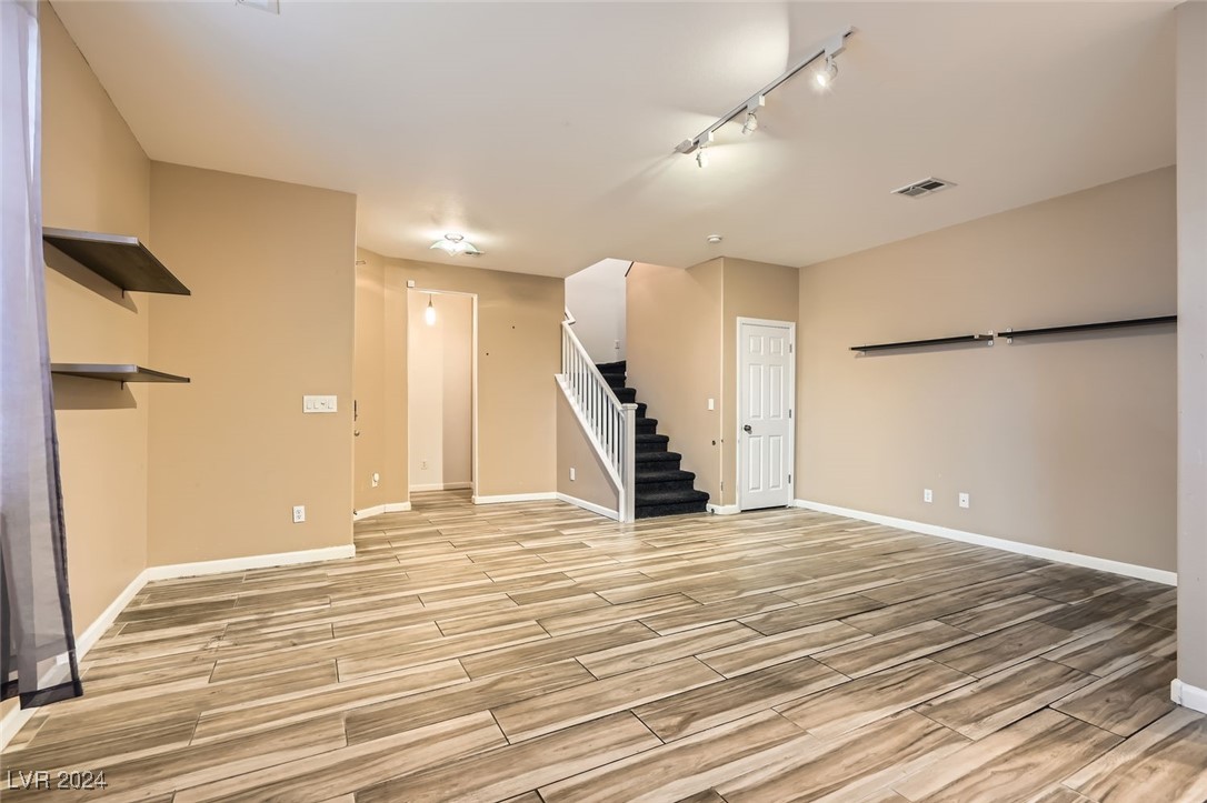 9790 Overlook Ridge Avenue Property Photo 7