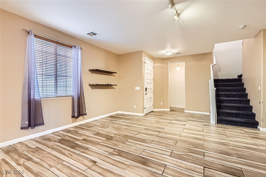 9790 Overlook Ridge Avenue Property Photo 15