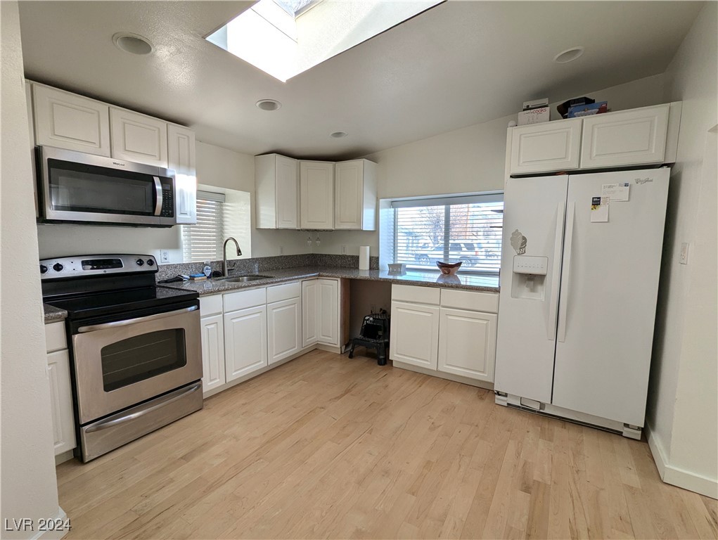 661 Ogden Avenue Property Photo 2