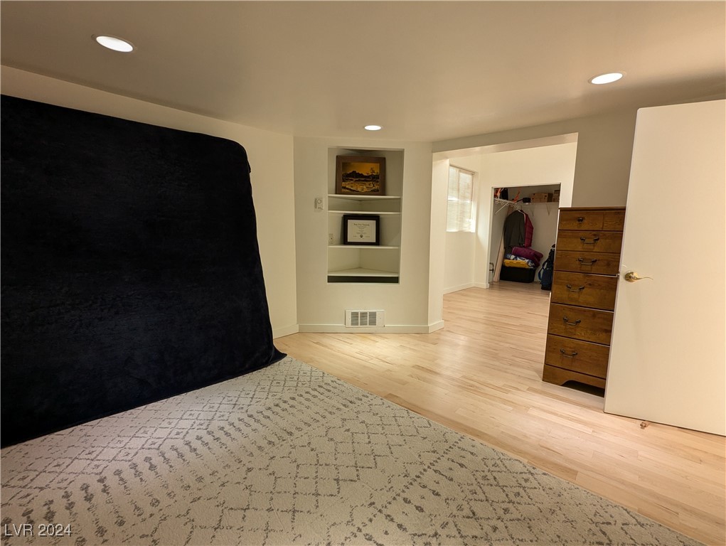 661 Ogden Avenue Property Photo 8