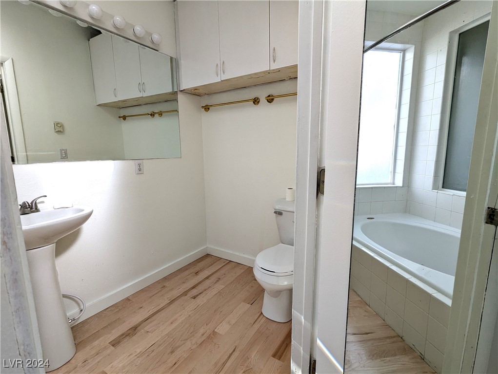 661 Ogden Avenue Property Photo 9