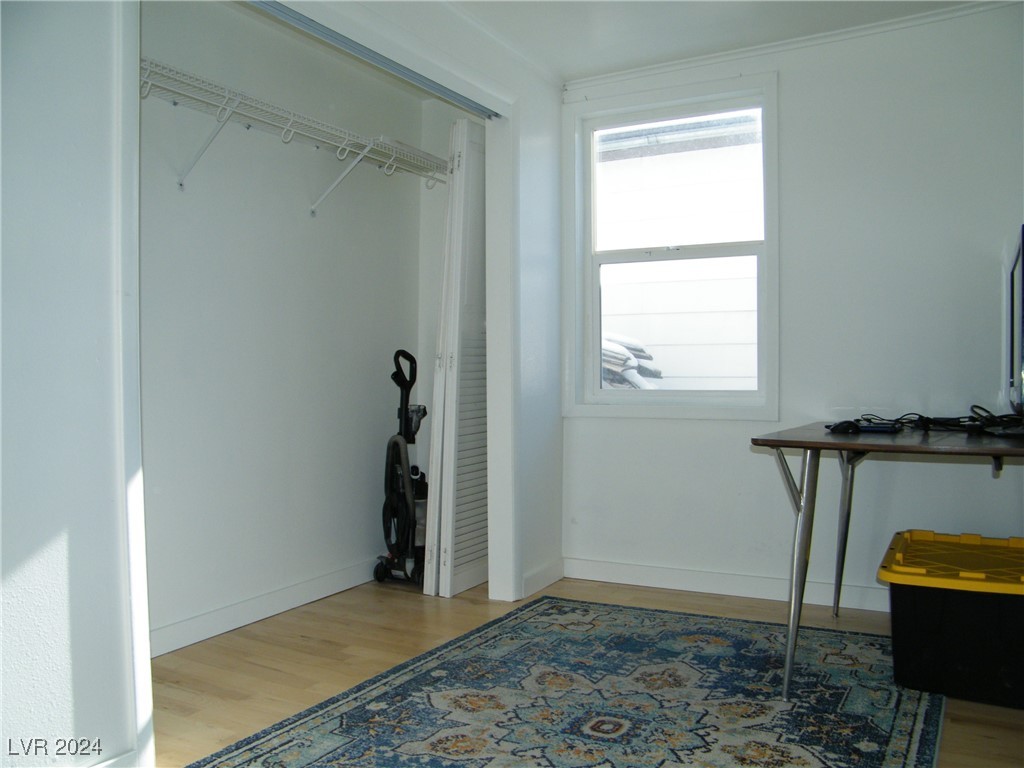 661 Ogden Avenue Property Photo 16