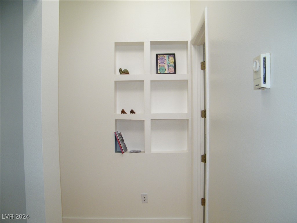 661 Ogden Avenue Property Photo 18