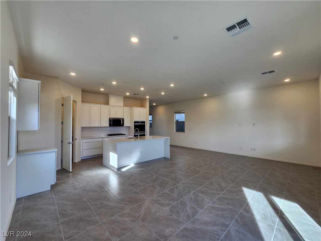1614 Crested Eagle Street Property Photo 8