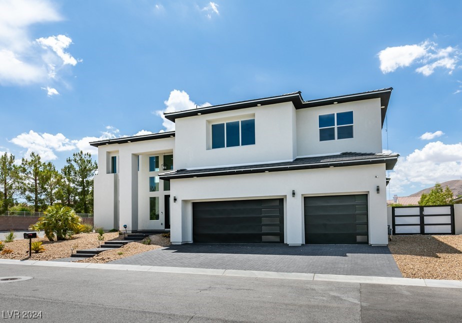 3423 Spanish Winds Court Property Photo 3