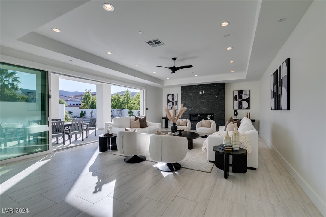 3423 Spanish Winds Court Property Photo 15