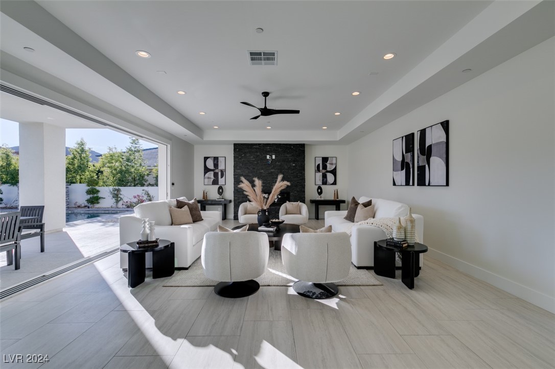 3423 Spanish Winds Court Property Photo 16