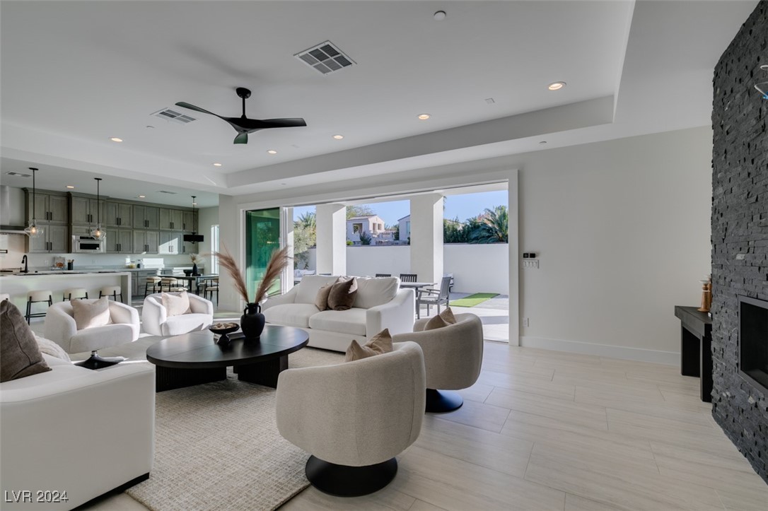 3423 Spanish Winds Court Property Photo 18