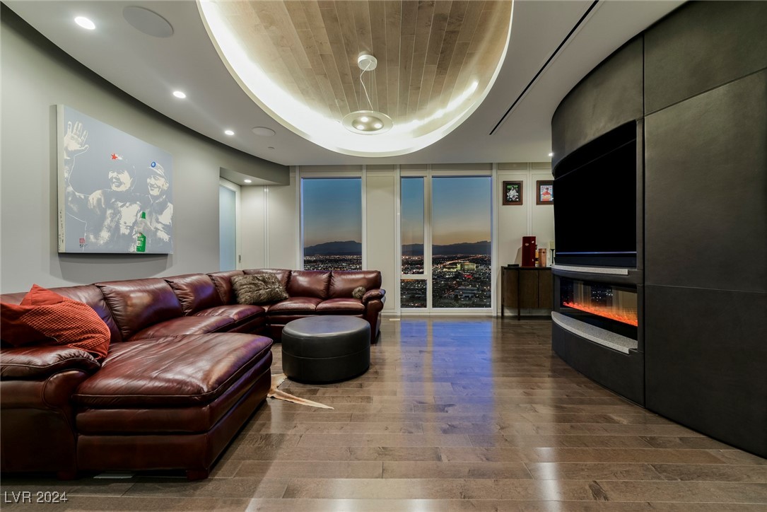 3750 South Las Vegas Boulevard 4507 Property Photo 5