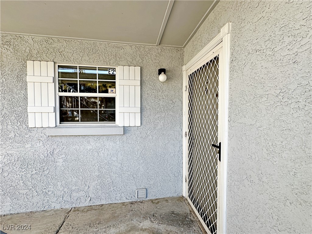 3823 South Maryland Parkway 2 Property Photo 3