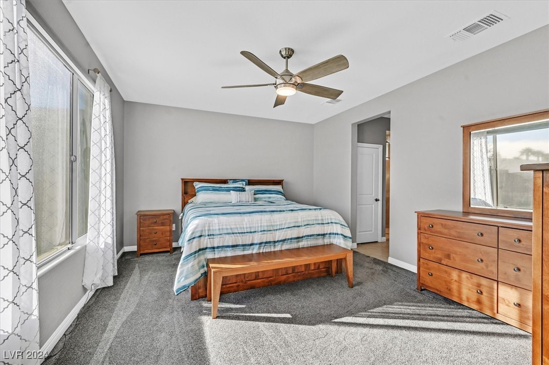 2383 Elmont Avenue Property Photo 12
