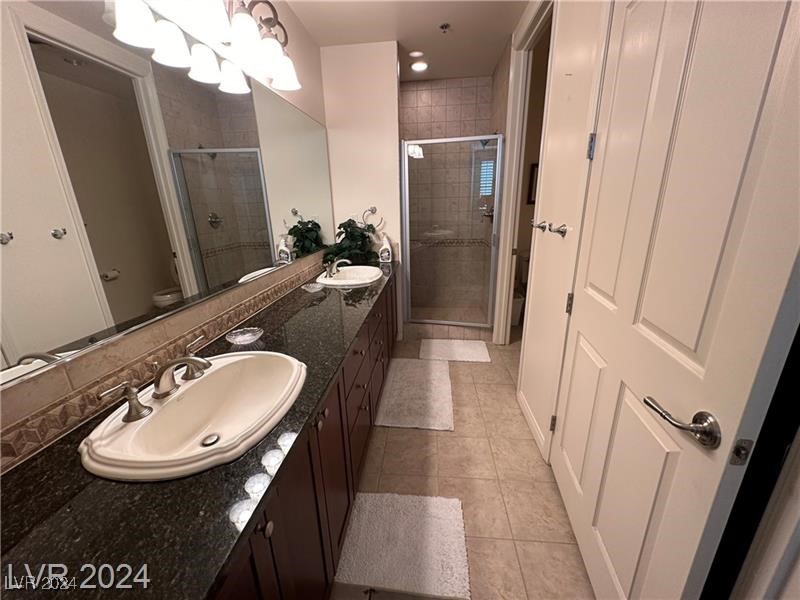 2405 West Serene Avenue 827 Property Photo 19
