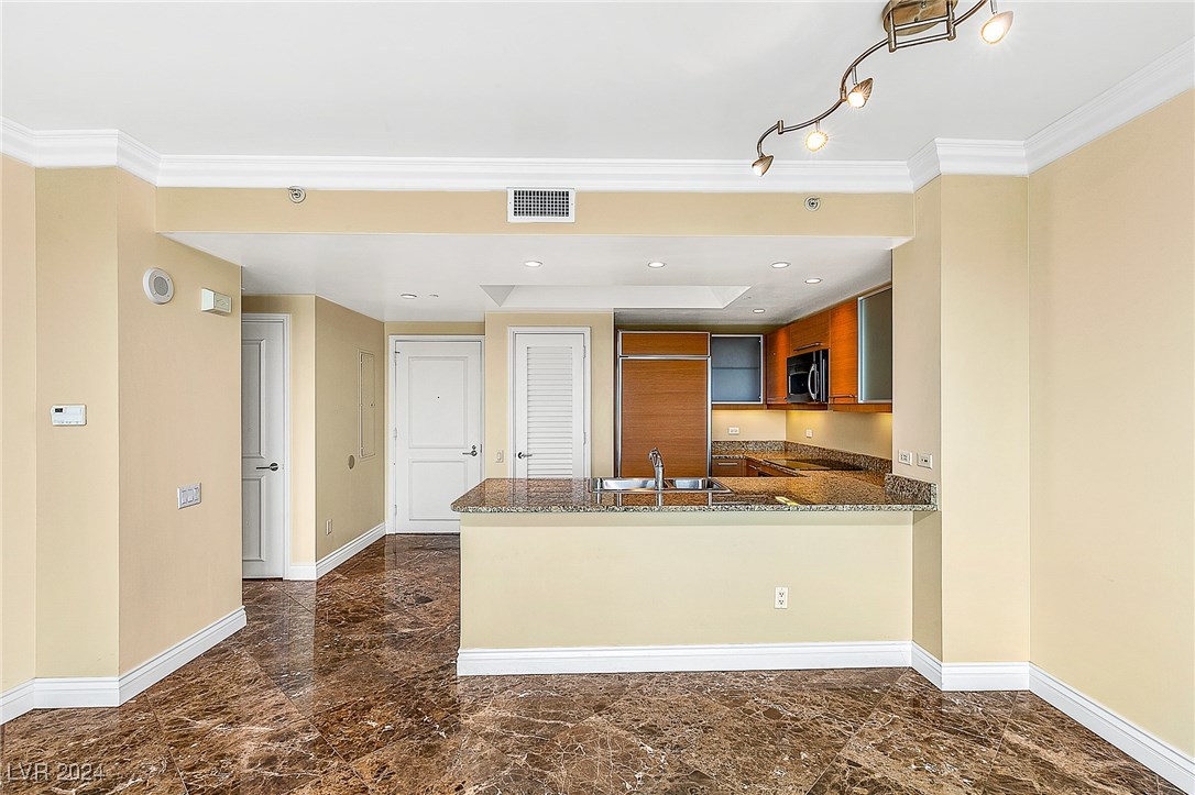 322 Karen Avenue 903 Property Photo 5