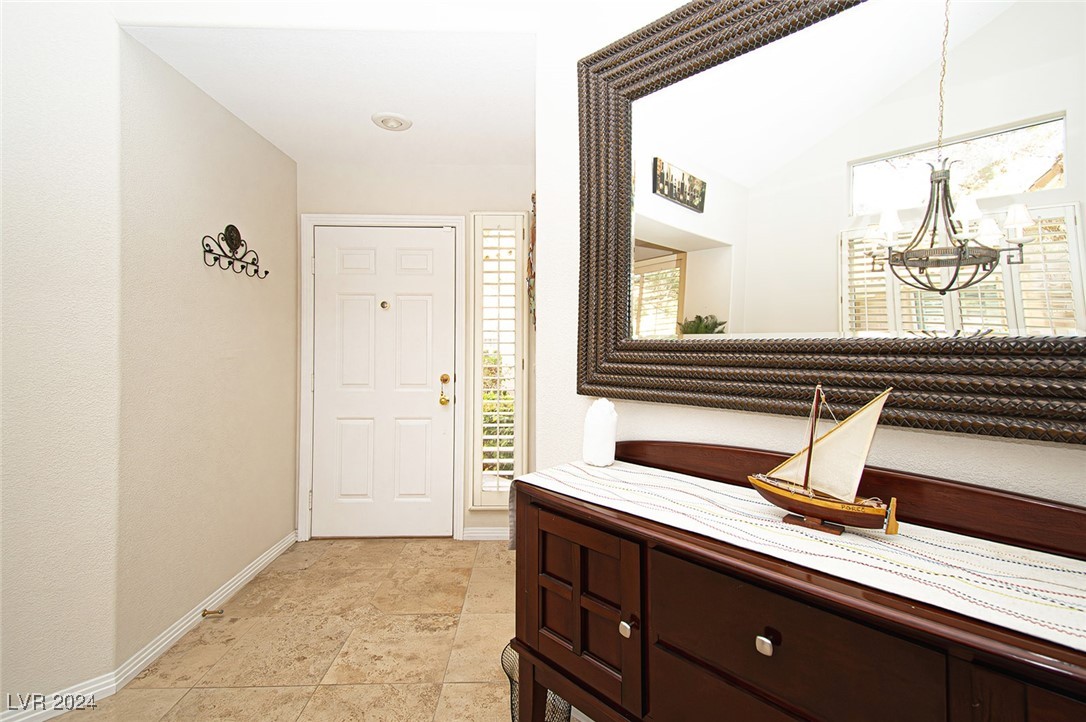 4911 Mount Pleasant Lane Property Photo 3