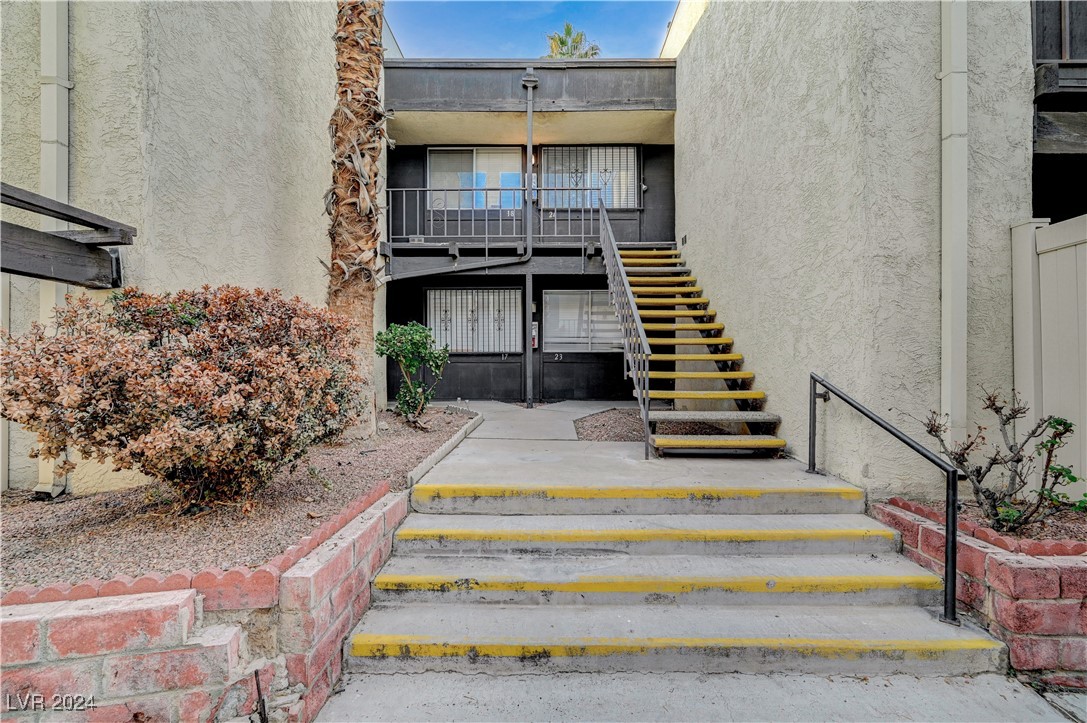 1420 Vegas Valley Drive 18 Property Photo 24