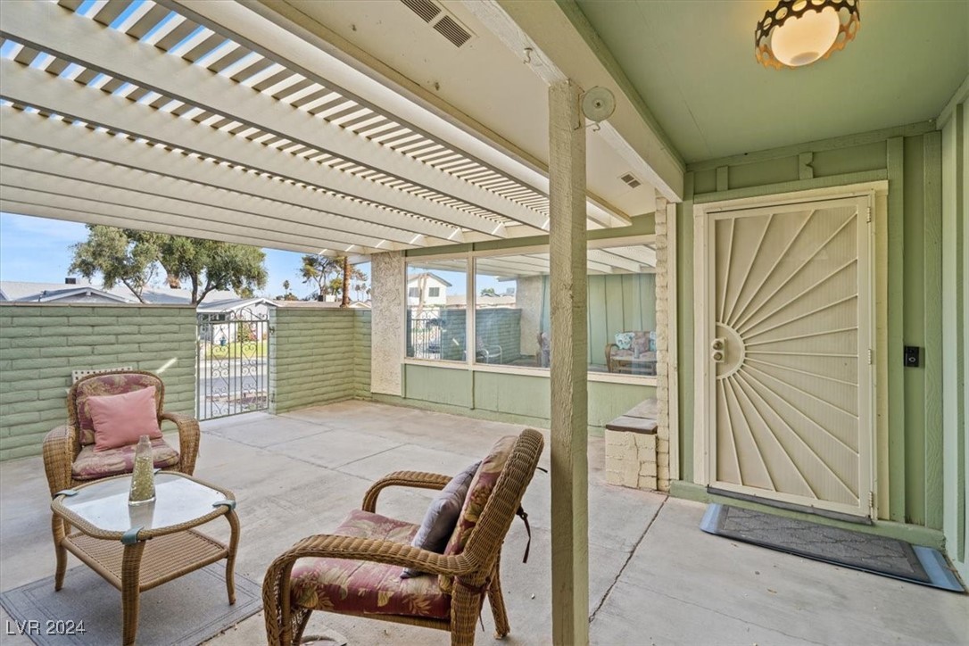 3951 Avonwood Avenue Property Photo 3