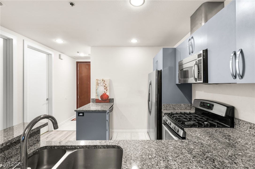 4575 Dean Martin Drive 1103 Property Photo 16