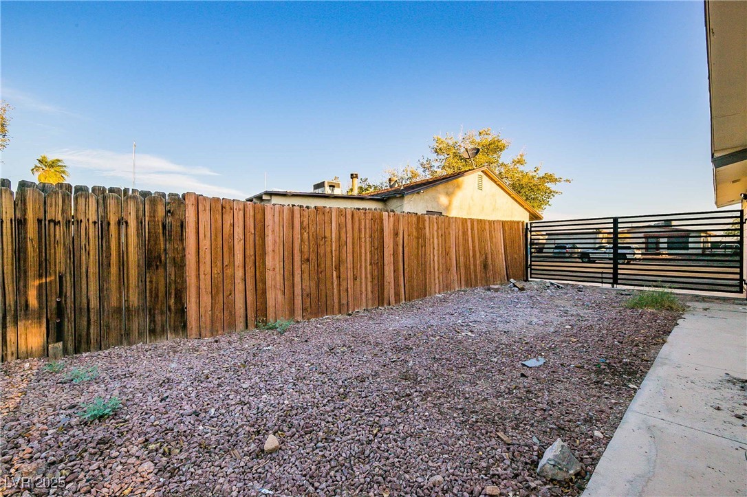 414 Scenic Drive Property Photo 11