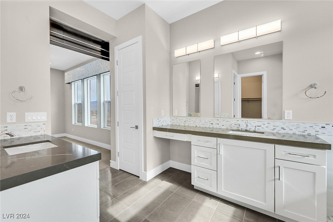 4008 Desert Trace Court Property Photo 25