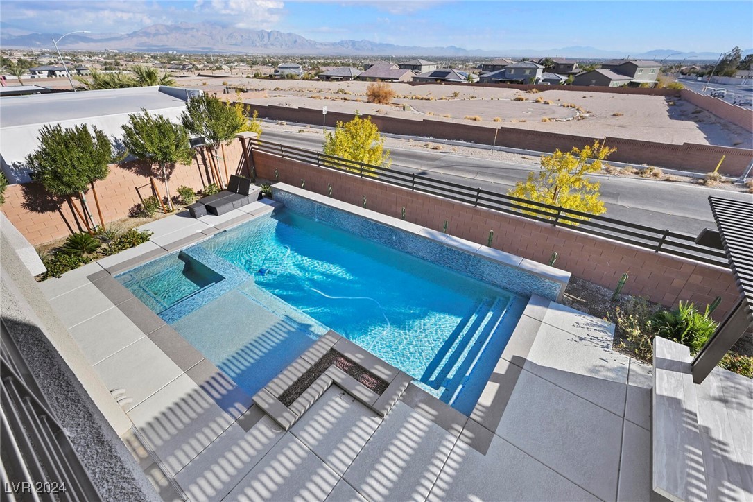 4008 Desert Trace Court Property Photo 36