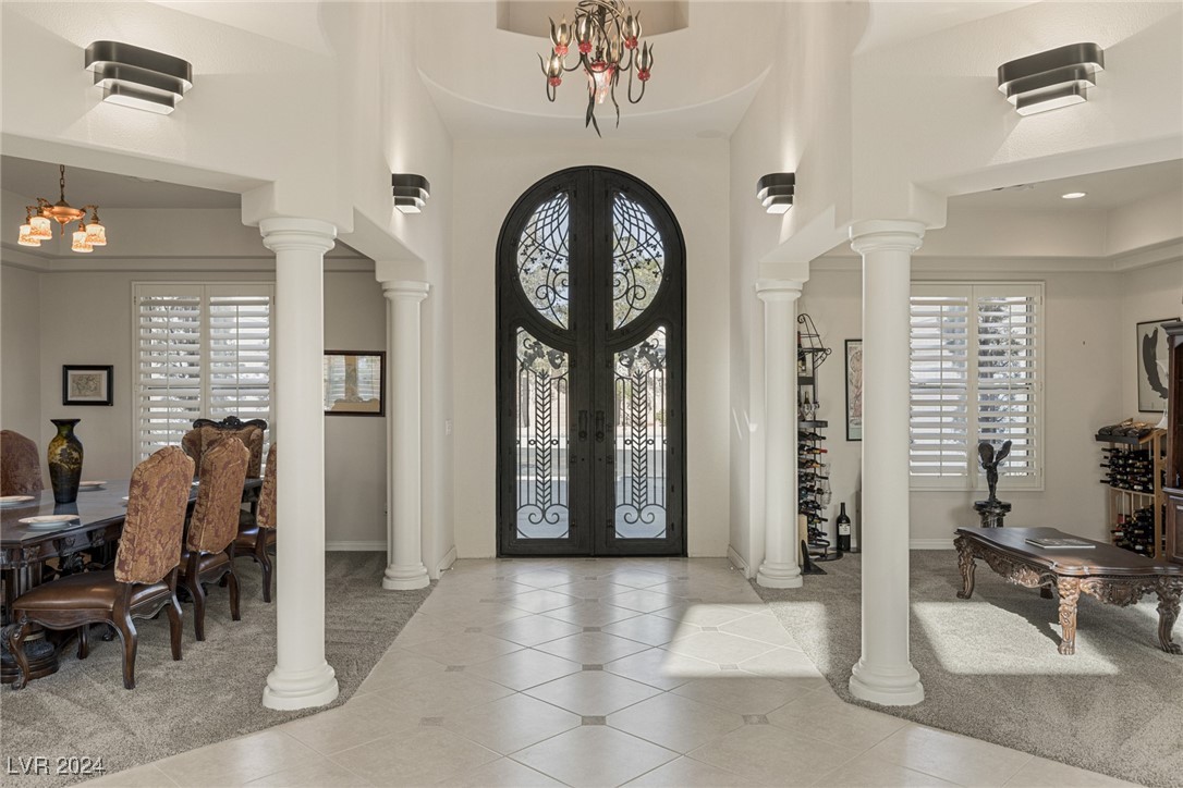 8109 Dark Hollow Place Property Photo 7