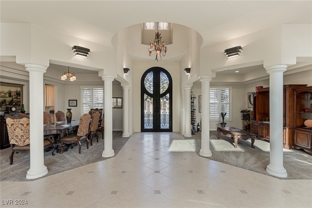 8109 Dark Hollow Place Property Photo 8