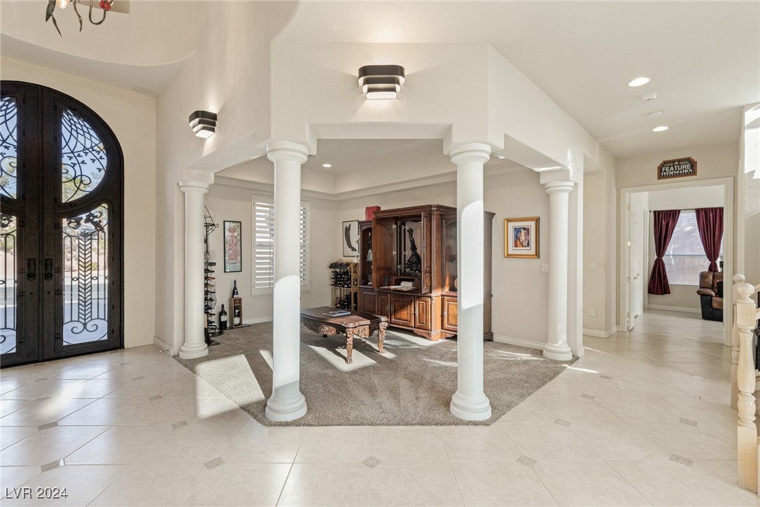 8109 Dark Hollow Place Property Photo 16