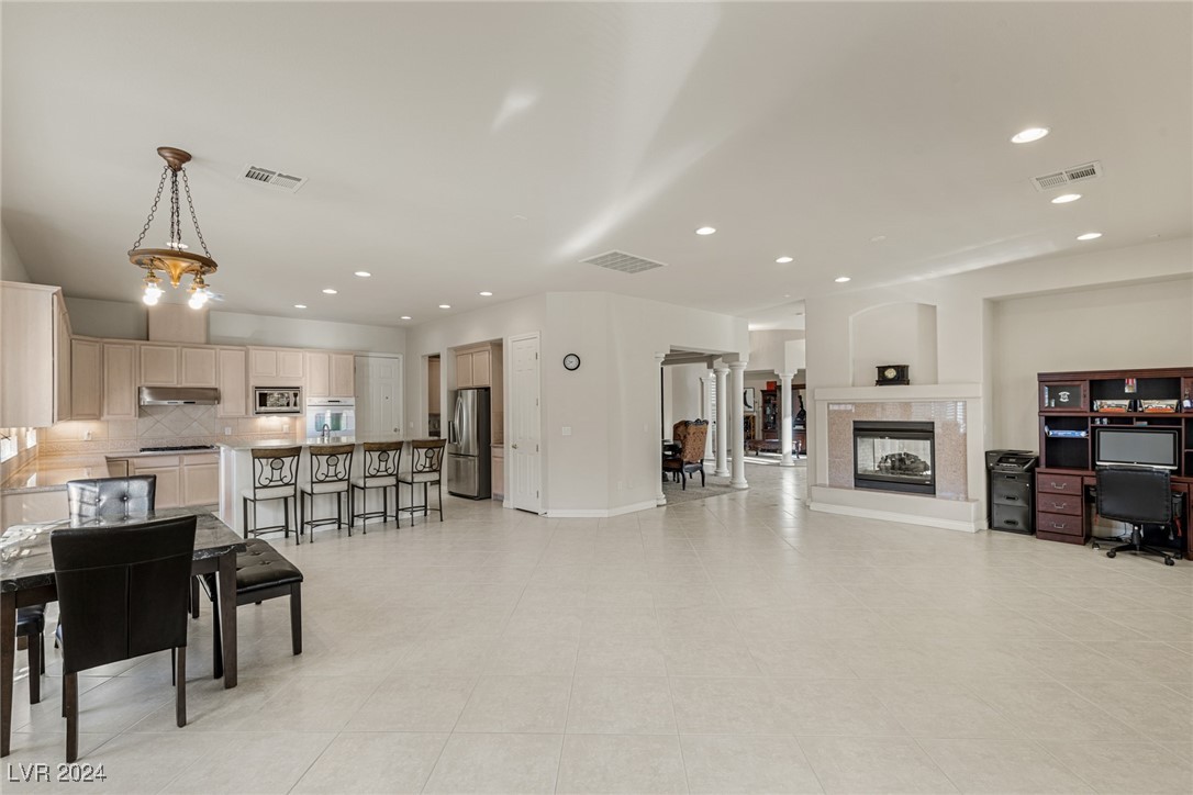 8109 Dark Hollow Place Property Photo 23
