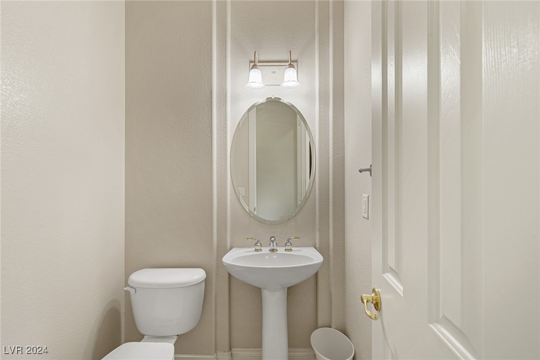 8109 Dark Hollow Place Property Photo 37