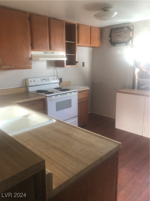 853 Holt Street Property Photo 5