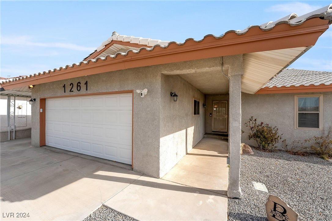 1261 South Comstock Street Property Photo 3