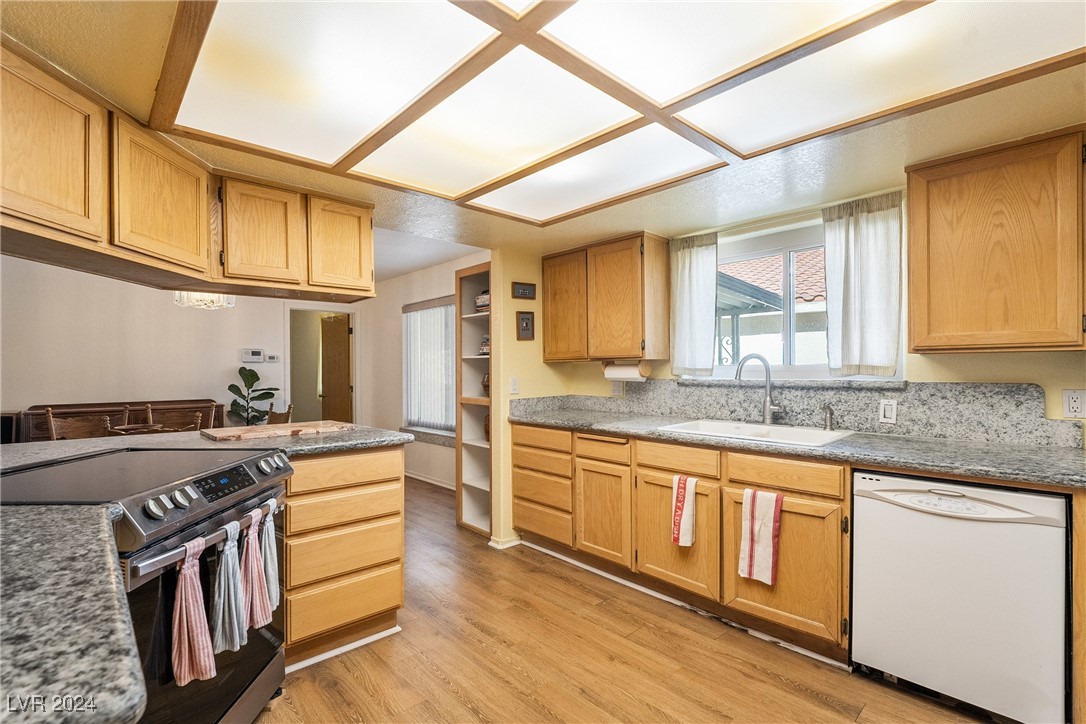 1261 South Comstock Street Property Photo 16