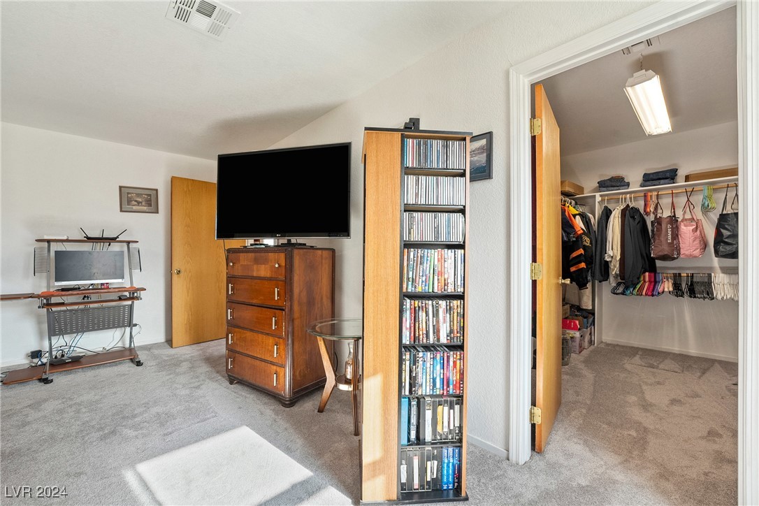 1261 South Comstock Street Property Photo 27