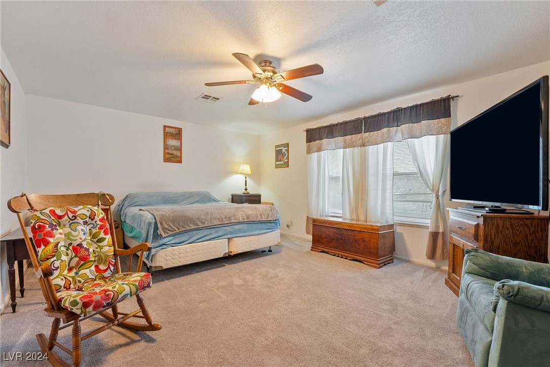 1261 South Comstock Street Property Photo 32