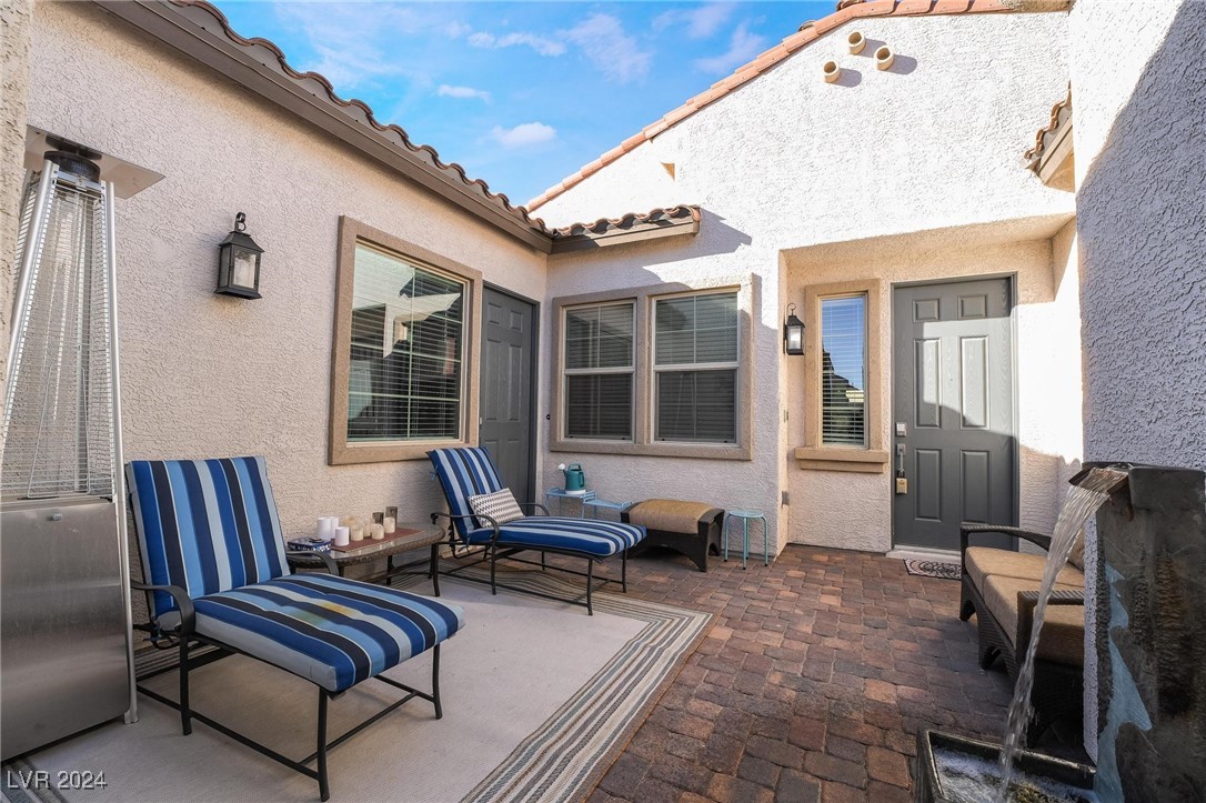 689 Corelli Cove Street Property Photo 4