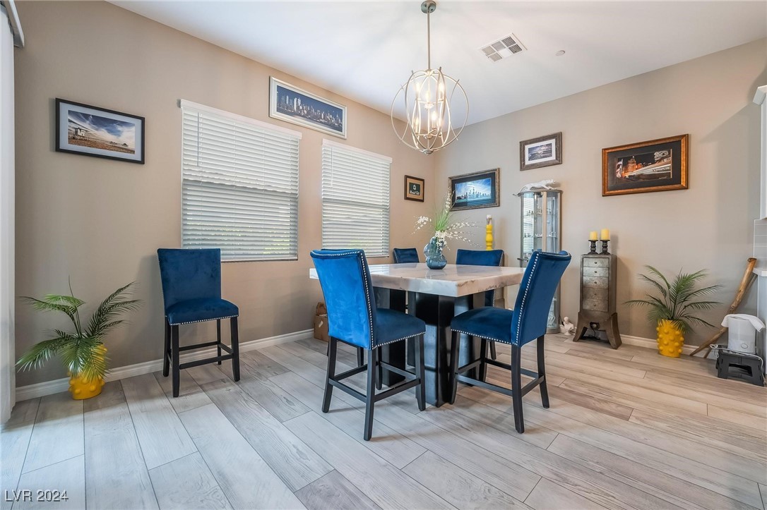 689 Corelli Cove Street Property Photo 16