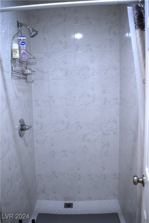 4622 Grand Drive 1 Property Photo 18